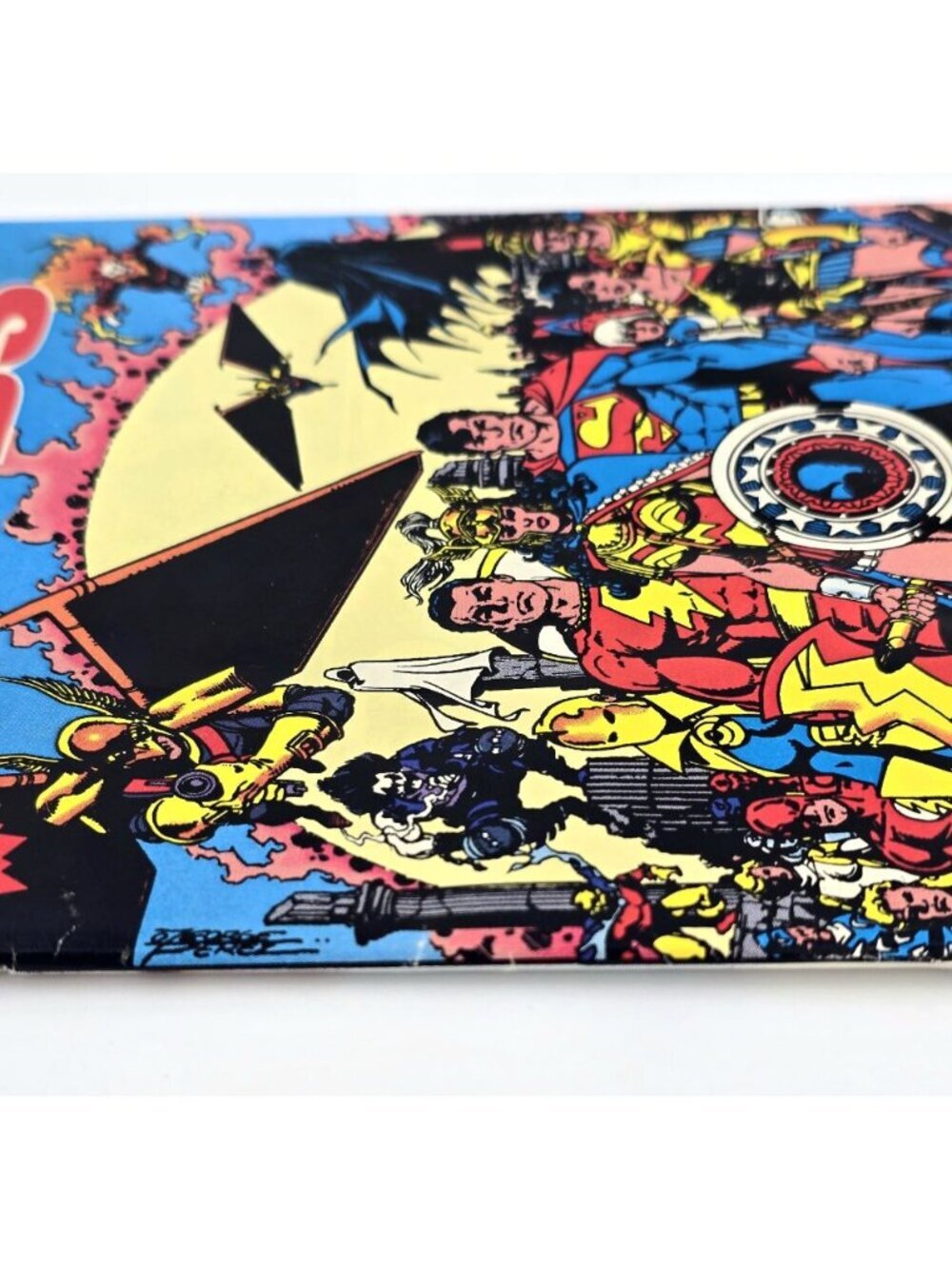 1st Issue WAR OF THE GODS #1 HIGH GRADE DC COMIC BOOK With Posters - Picture 4 of 12